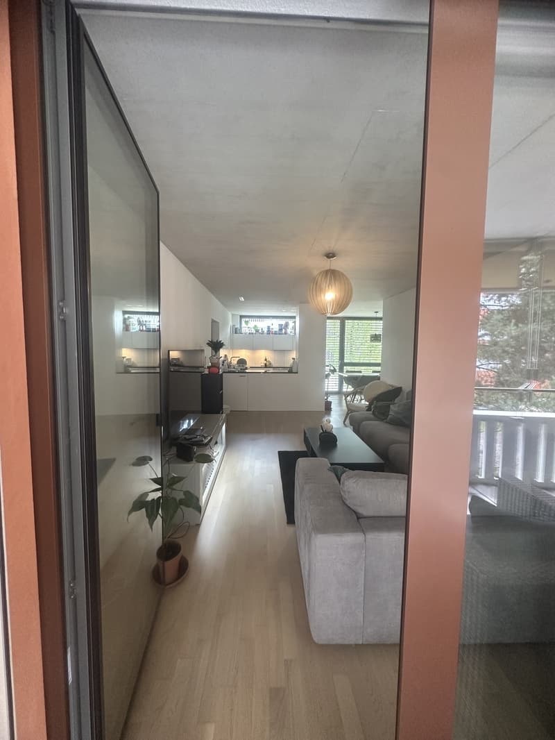 1 Zimmer in moderner WG  4 Min. von Bahnhof Stettbach (6)