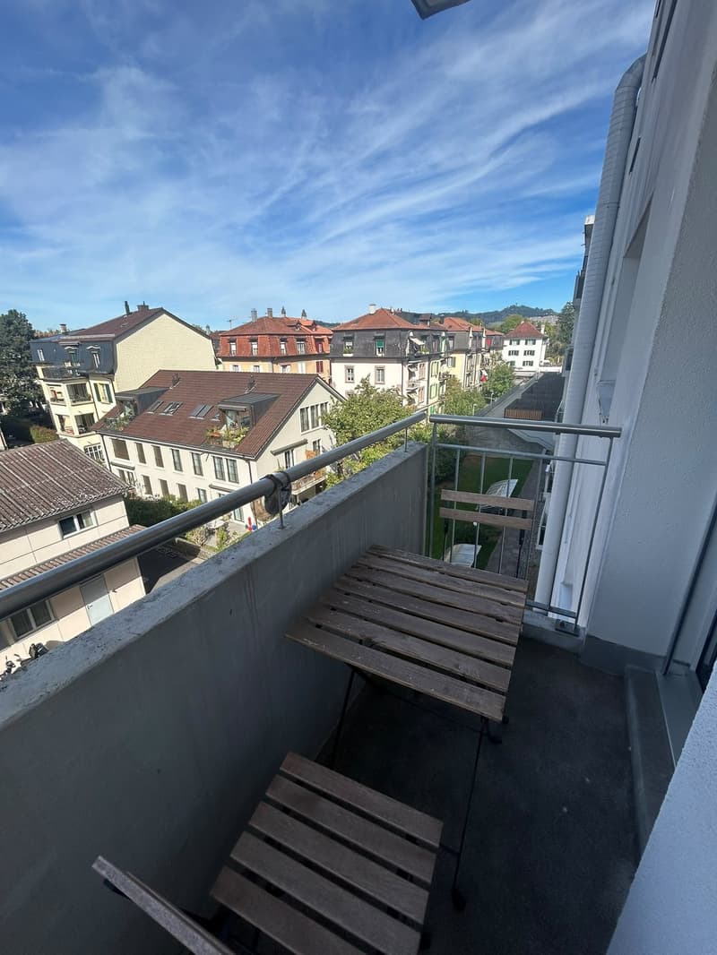 Zentrale 3.5 Zimmerwohnung im Breitsch (8)