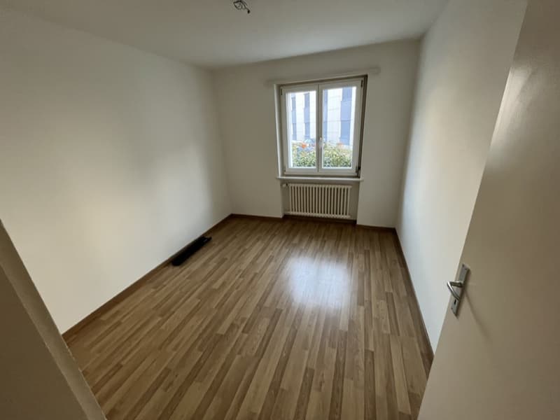 Befristete Untermiete 2.5 Zi. möbliert, Baar / Furnished short-term sublet (4)