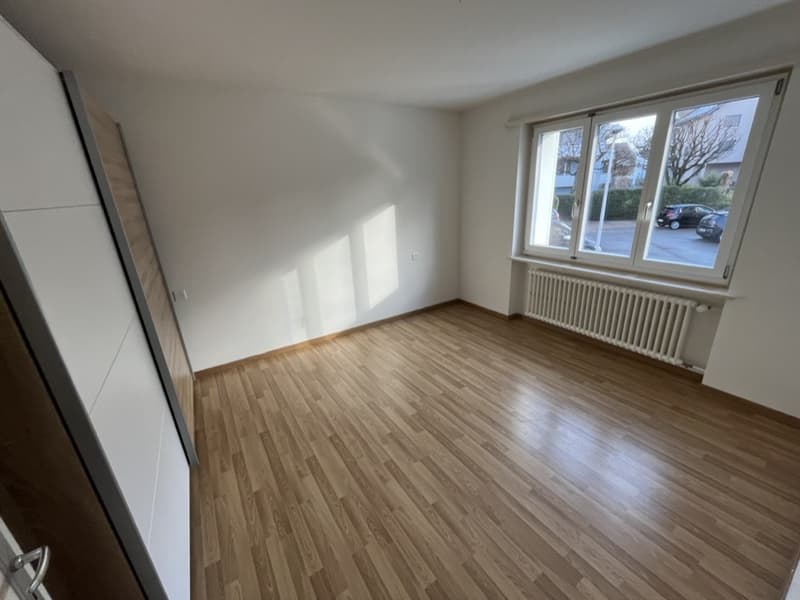 Befristete Untermiete 2.5 Zi. möbliert, Baar / Furnished short-term sublet (3)