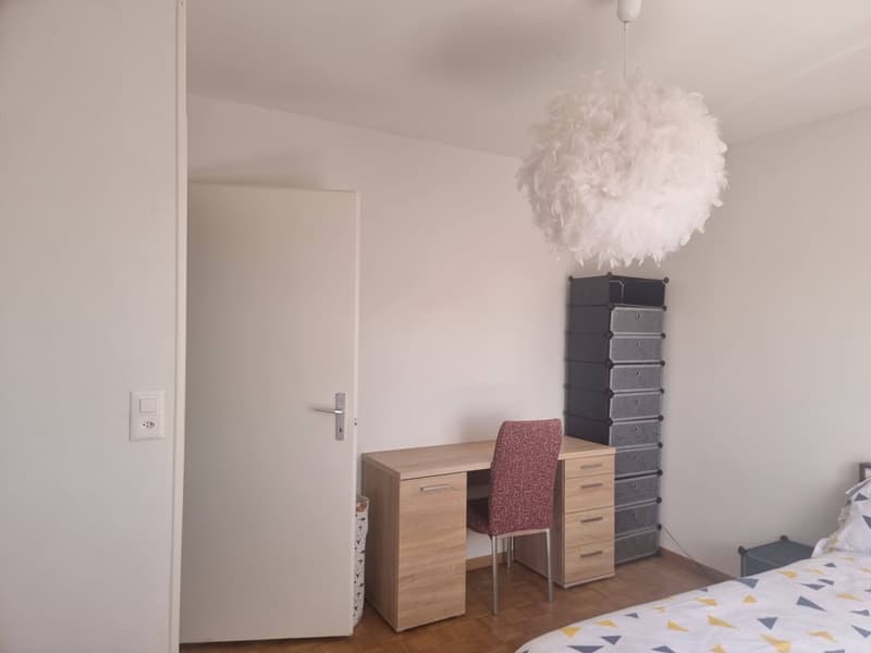 Chambre meublée à louer (6)