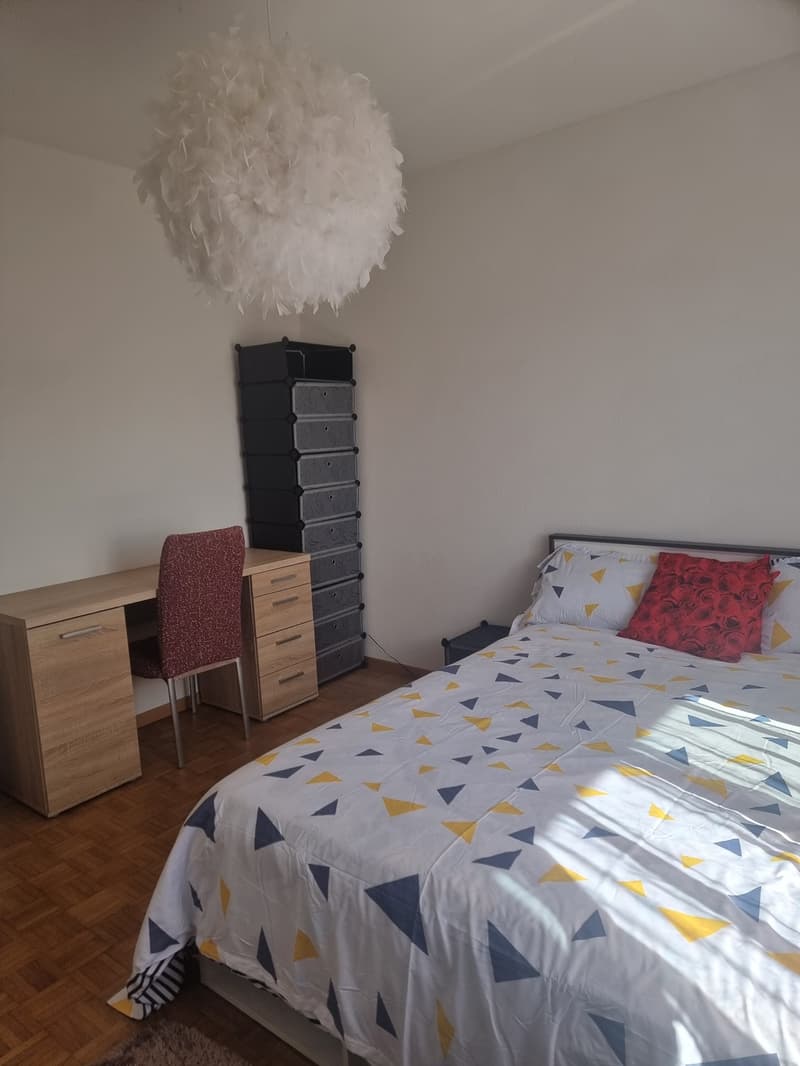 Chambre meublée à louer (8)