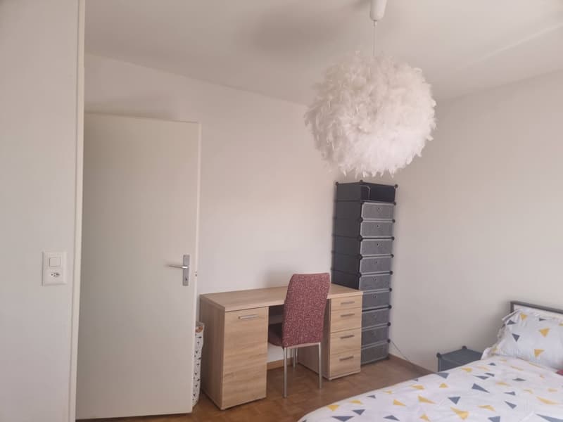 Chambre meublée à louer (5)