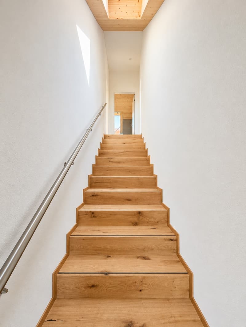 Moderne 3.5-Zimmer Maisonette-Dachwohnung in Höri (8)