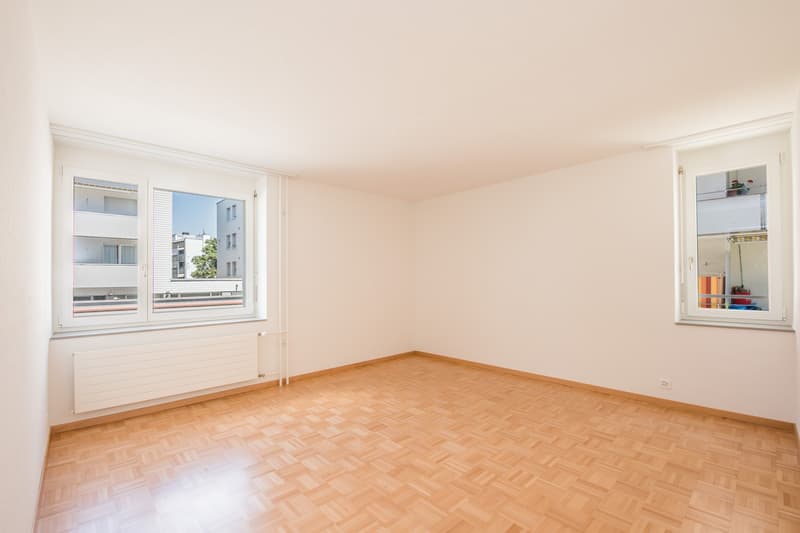 Zentrale 4-Zimmer Wohnung + Garagenplatz (5)