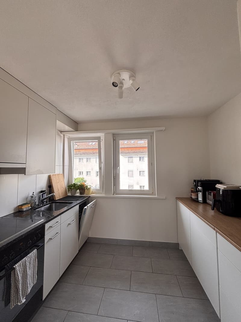 WG-Zimmer mit traumhafter Seesicht in renovierter 4.5-Zimmer-Wohnung (ab 1. Februar 2027) (4)
