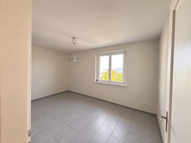 WG-Zimmer mit traumhafter Seesicht in renovierter 4.5-Zimmer-Wohnung (ab 1. Februar 2027) (3)