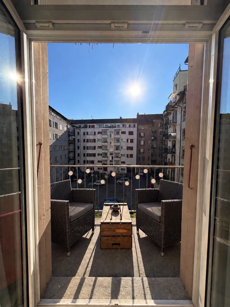 4.5-Zimmer-Altbauwohnung am Paulusplatz mit 3 Balkonen & Pilatusblick (5)