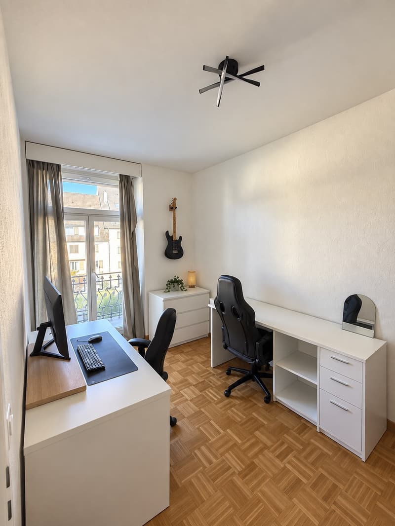 4.5-Zimmer-Altbauwohnung am Paulusplatz mit 3 Balkonen & Pilatusblick (6)