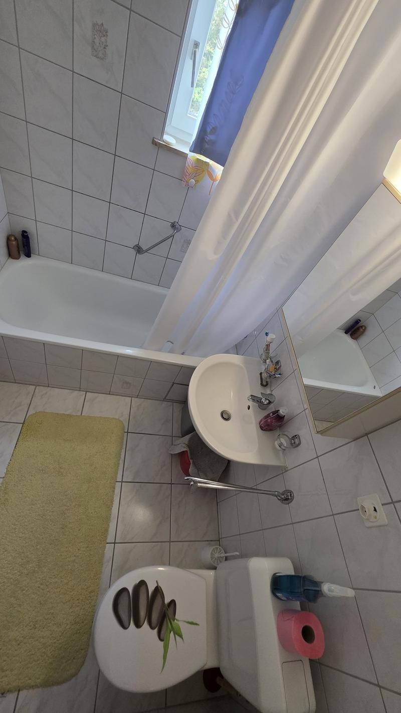 Günstiges Zimmer in Arlesheim (2)