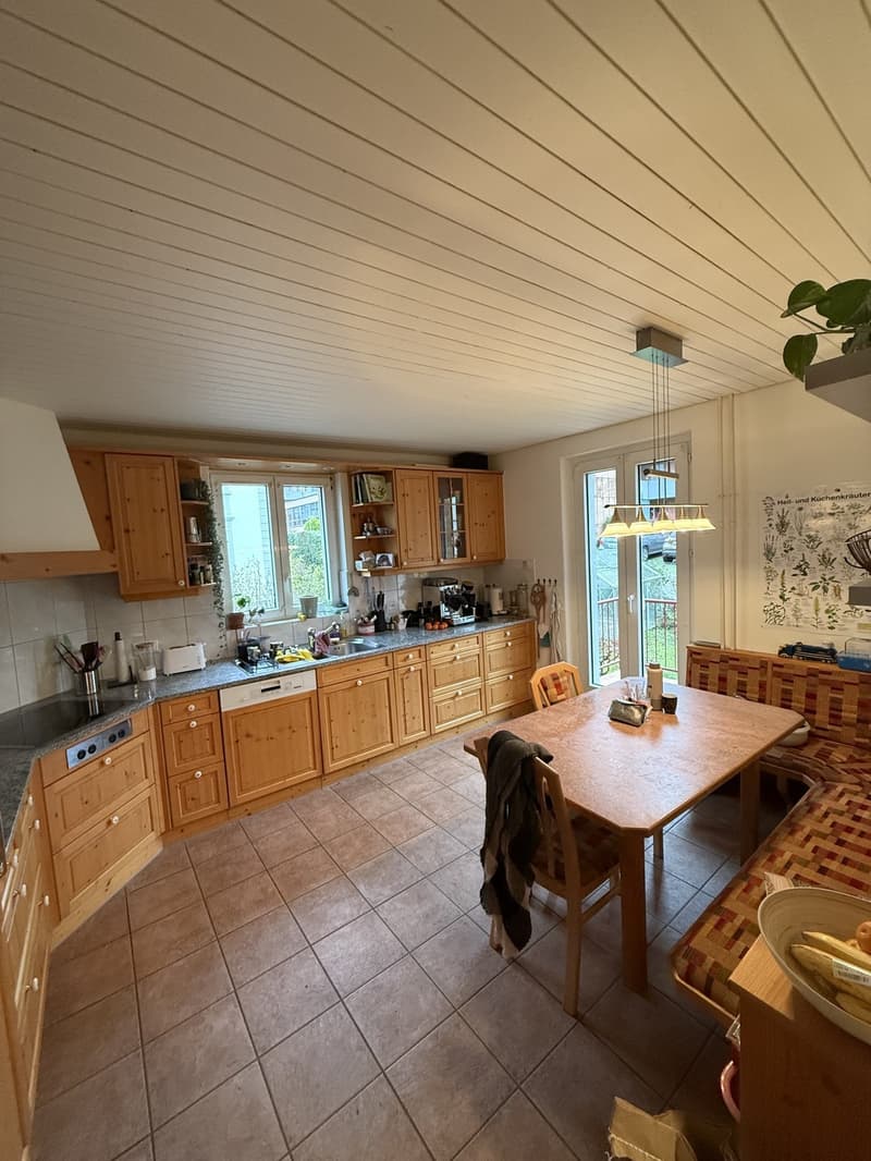 Das Herz des Hauses und Treffpunkt. Hier kochen und essen wir gerne gemeinsam und entwickeln neue Ideen.