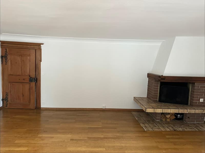 Gemütliche 3-Zimmer-Altbauwohnung mit Kamin mitten im Städtli Rheinfelden (6)
