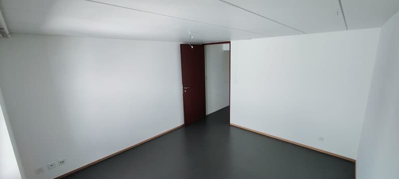 2 WG Zimmer zu vermieten für eine Person (3)
