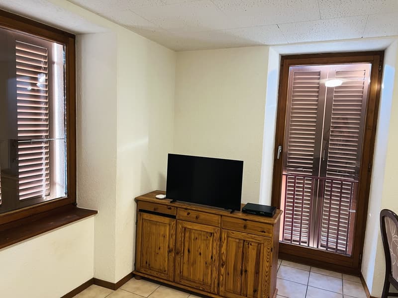 Appartement de 3 pièces à louer à Travers (3)