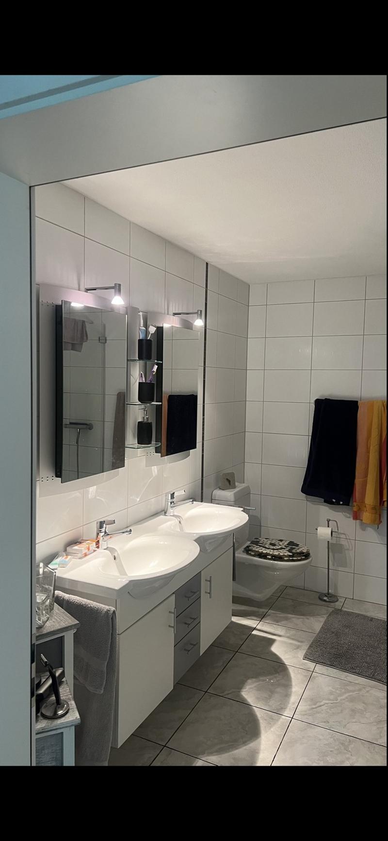 WG Zimmer in Düdingen (4)