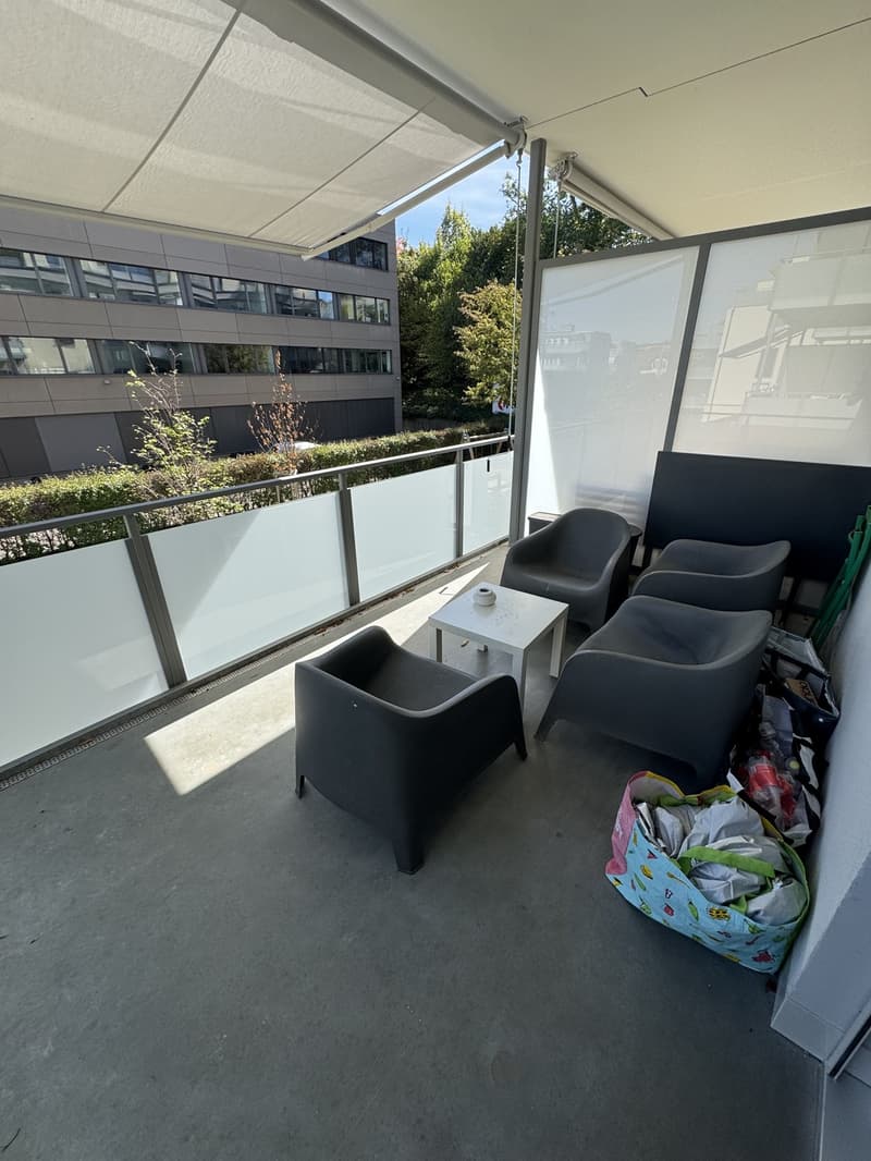 Grosszügige moderne 3.5-Zimmer-Wohnung mit Balkon in Dietikon (10)
