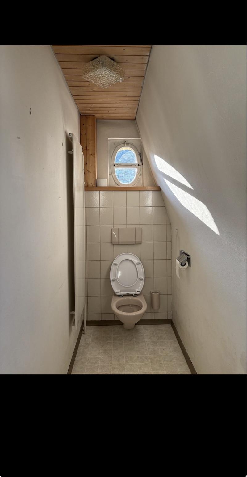 Zimmer in einer WG neue/r Mitbewohner/in gesucht (2)