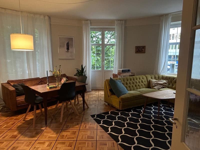 WG-Zimmer zu vermieten | schöne, grosse Altbauwohnung in St.Gallen (1)