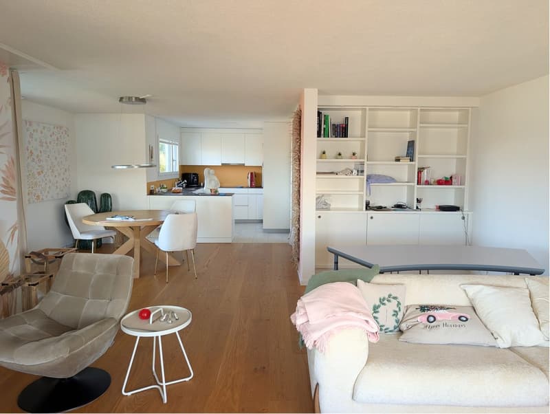 Exklusive 3.5-Zimmer-Attikawohnung mit 123 m² Sonnenterrasse und traumhafter Seesicht (2)