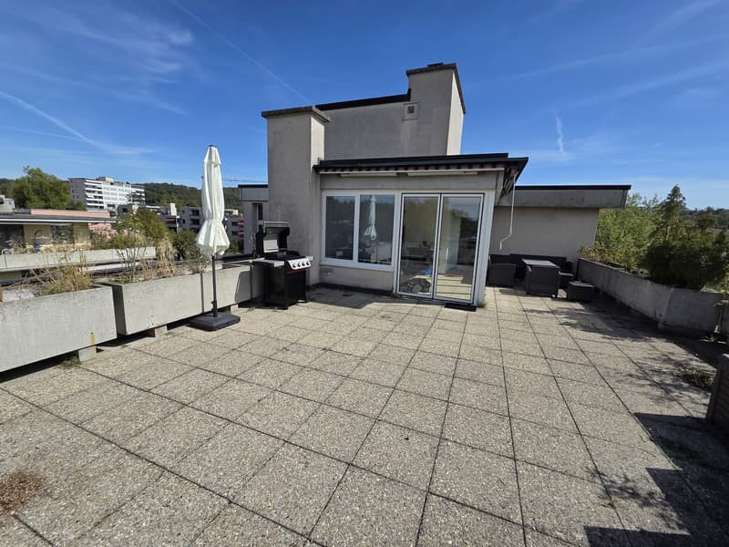4.5-Zimmer Attikawohnung in Bülach - mit grosser Terasse & Wintergarten (2)