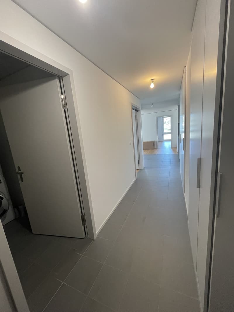 Helle 3.5-Zimmer-Wohnung, 92 m² 10. Stock (7)
