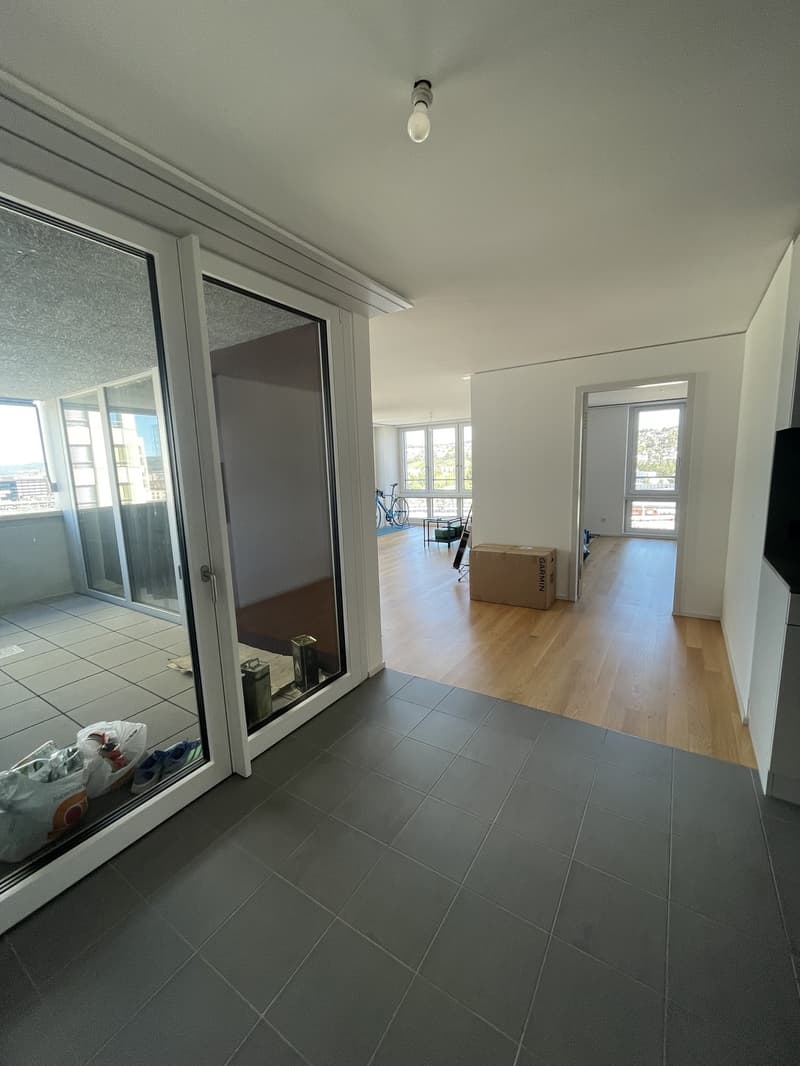 Helle 3.5-Zimmer-Wohnung, 92 m² 10. Stock (5)