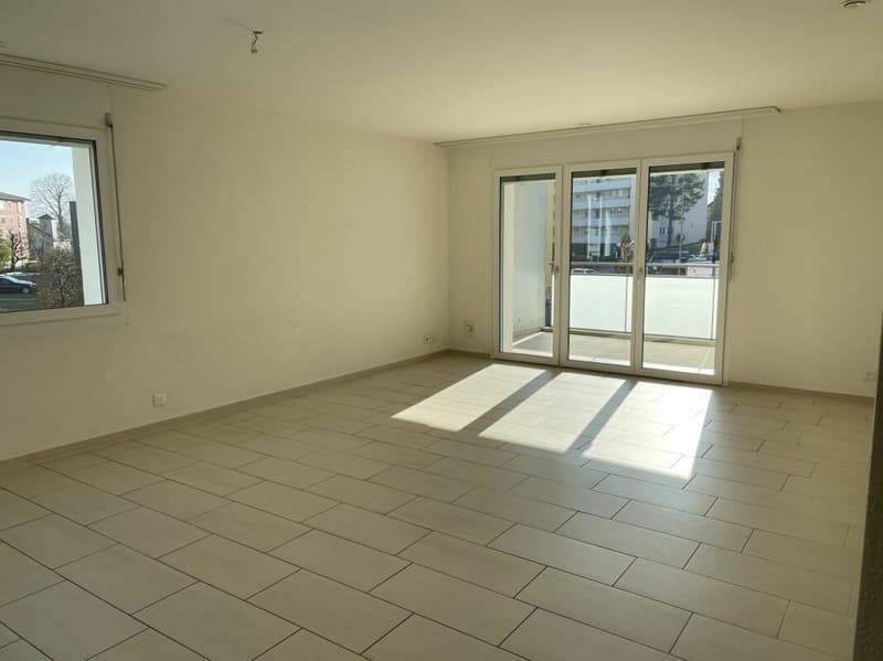 Helle 3.5-Zimmer-Wohnung mit grossem Balkon in ruhiger Lage (1)