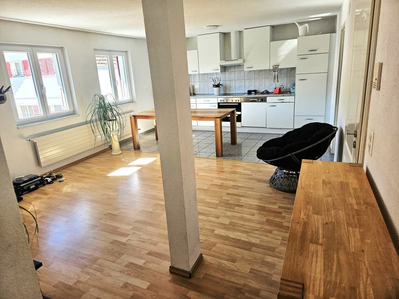 4-Zimmerwohnung für 1180.00 CHF, inkl. Nebenkosten und Parkplatz (5)