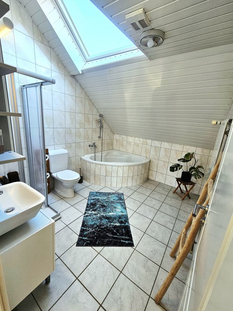 4-Zimmerwohnung für 1180.00 CHF, inkl. Nebenkosten und Parkplatz (9)