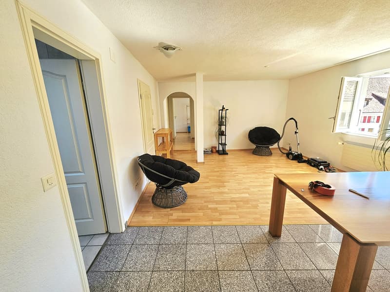 4-Zimmerwohnung für 1180.00 CHF, inkl. Nebenkosten und Parkplatz (4)