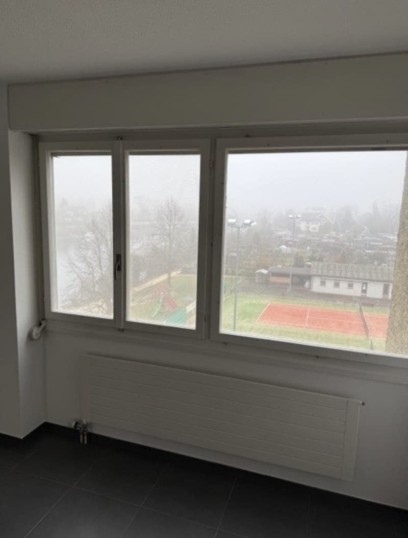 Ruhige 2-Zimmer-Wohnung mit Balkon und wunderschöner Aaresicht in Port (11)