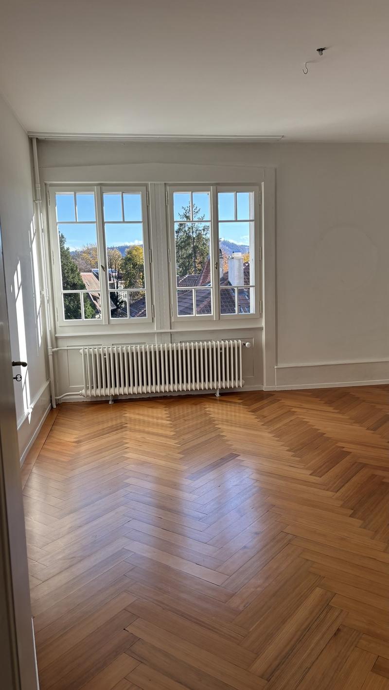 Sonniges Altbau Bijou mit zwei Balkonen und Blick ins Grüne (7)