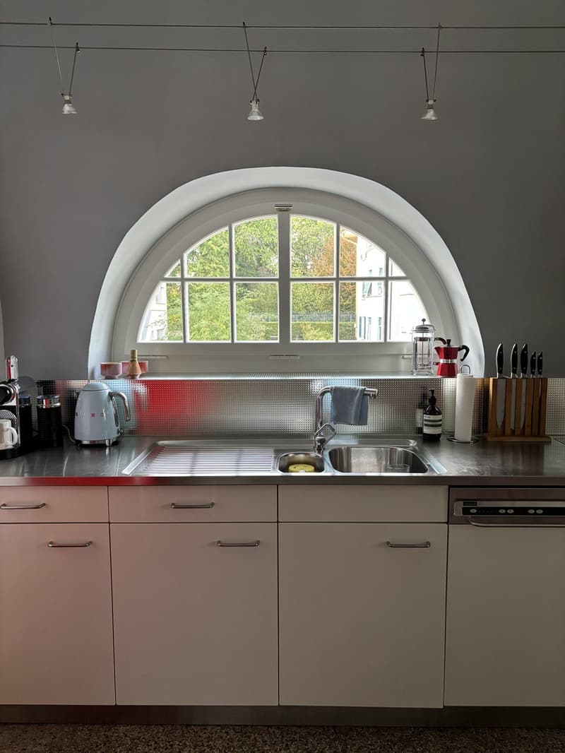 Sonniges Altbau Bijou mit zwei Balkonen und Blick ins Grüne (10)