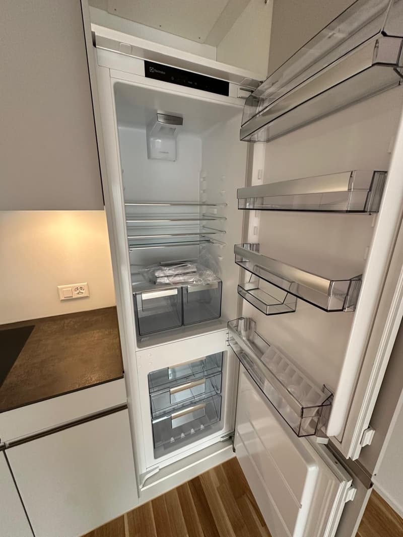 Exklusive 2.5-Zi.-Neubau-Maisonette mit 2 Terrassen & Garderobenzimmer in Zürich-Altstetten (2)