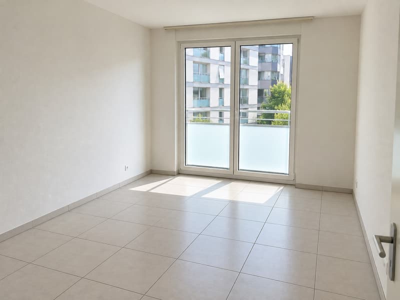 Moderne und luxuriöse 3.5-Zimmer-Wohnung im Glattpark (6)