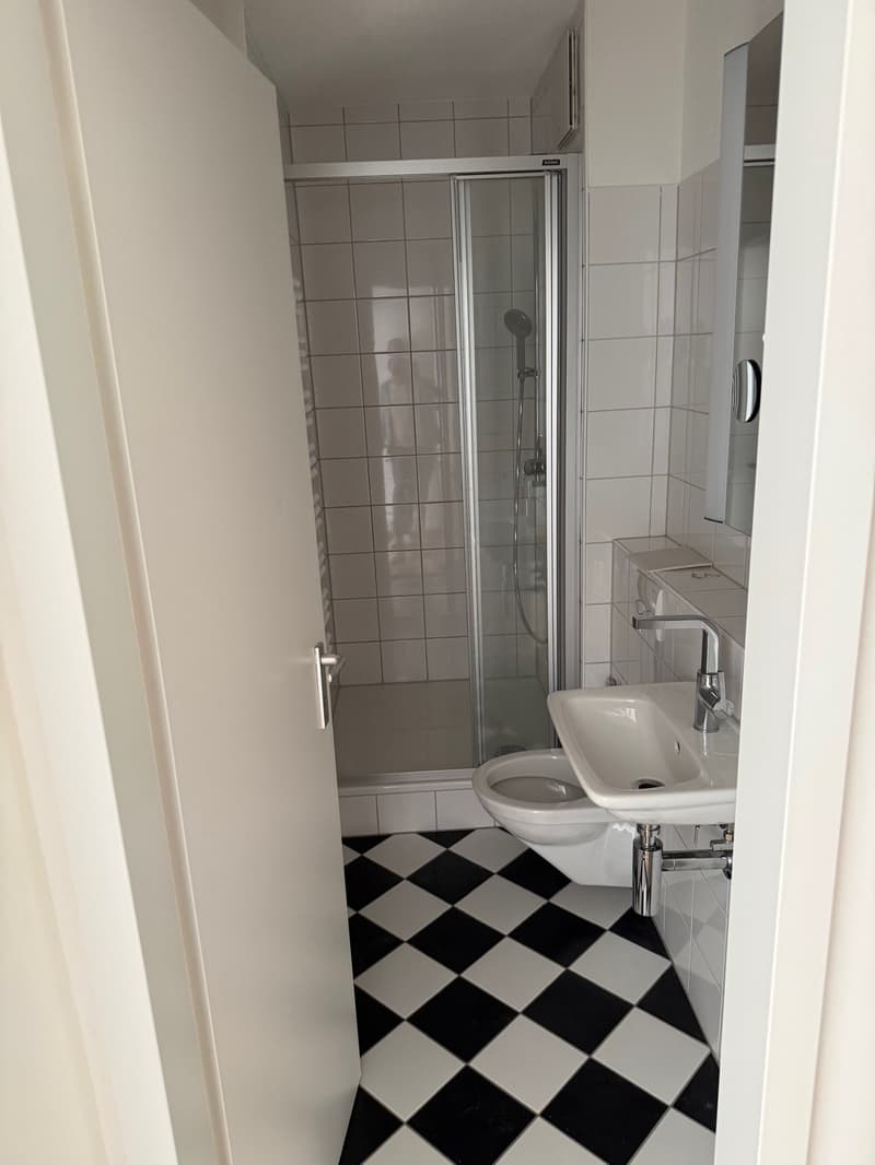 Zimmer zu vermieten (4)