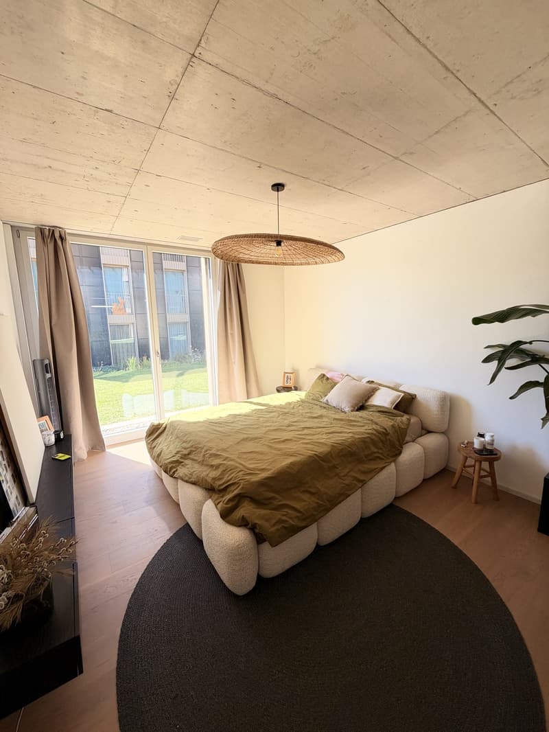 Helle und grosszügige 3,5-Zimmerwohnung mit Terrasse und eigenem Garten (4)