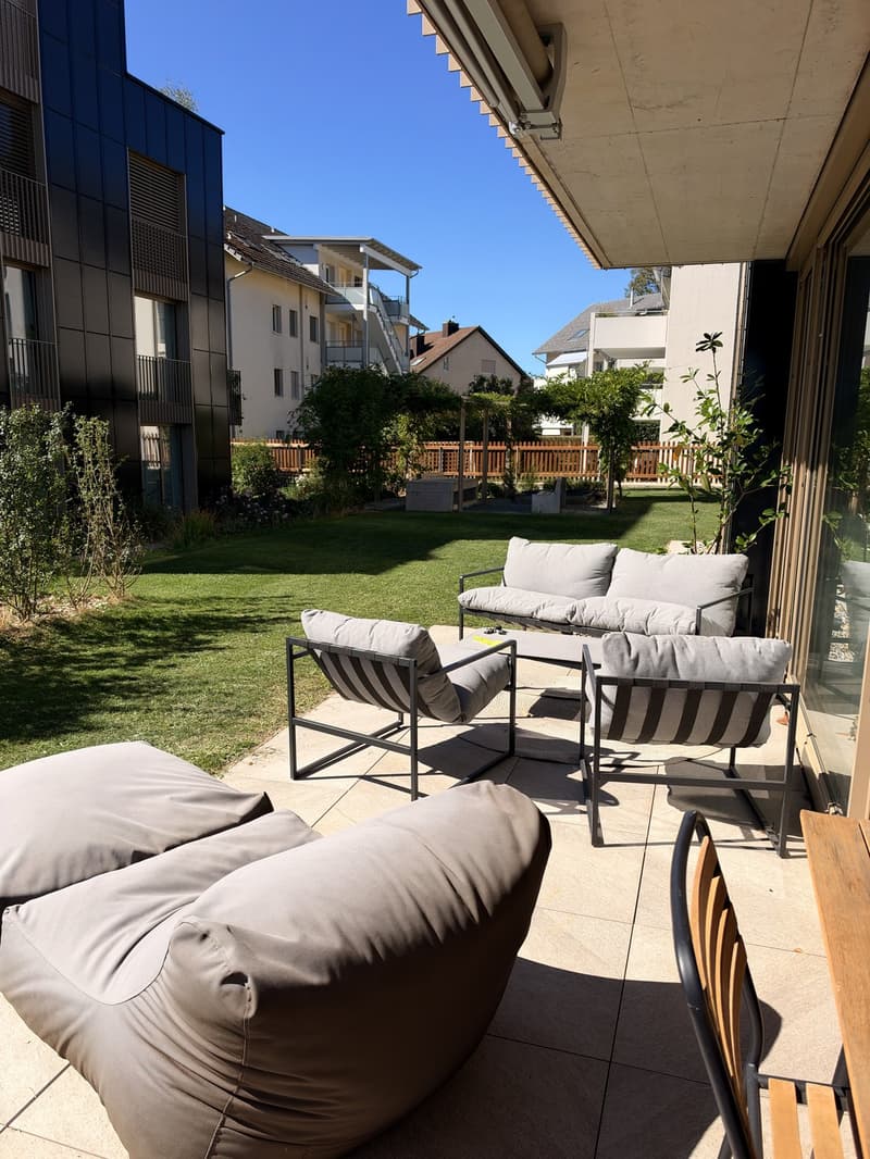 Helle und grosszügige 3,5-Zimmerwohnung mit Terrasse und eigenem Garten (9)