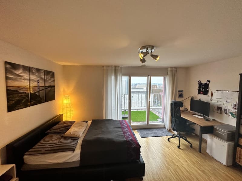 WG Zimmer mit eigenem Badezimmer in der Nähe vom Bhf Stettbach (1)