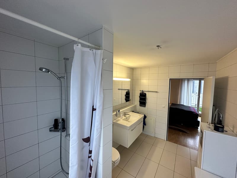 WG Zimmer mit eigenem Badezimmer in der Nähe vom Bhf Stettbach (4)