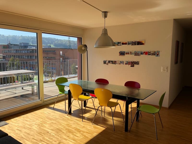 WG Zimmer mit eigenem Badezimmer in der Nähe vom Bhf Stettbach (7)