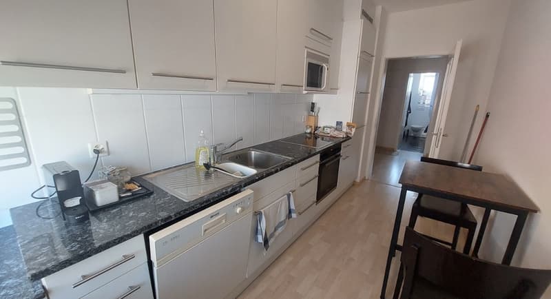 Amazing location for 2.5-room apartment in Schmiede Wiedikon, Zürich (8)