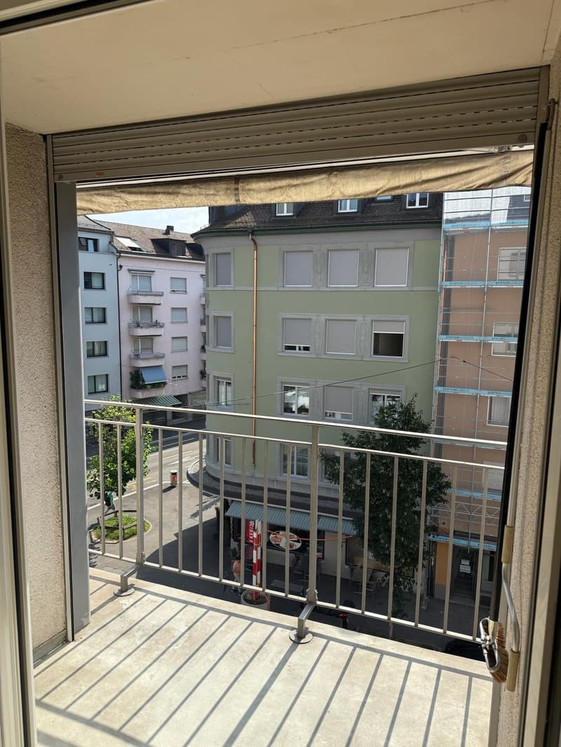 Amazing location for 2.5-room apartment in Schmiede Wiedikon, Zürich (11)