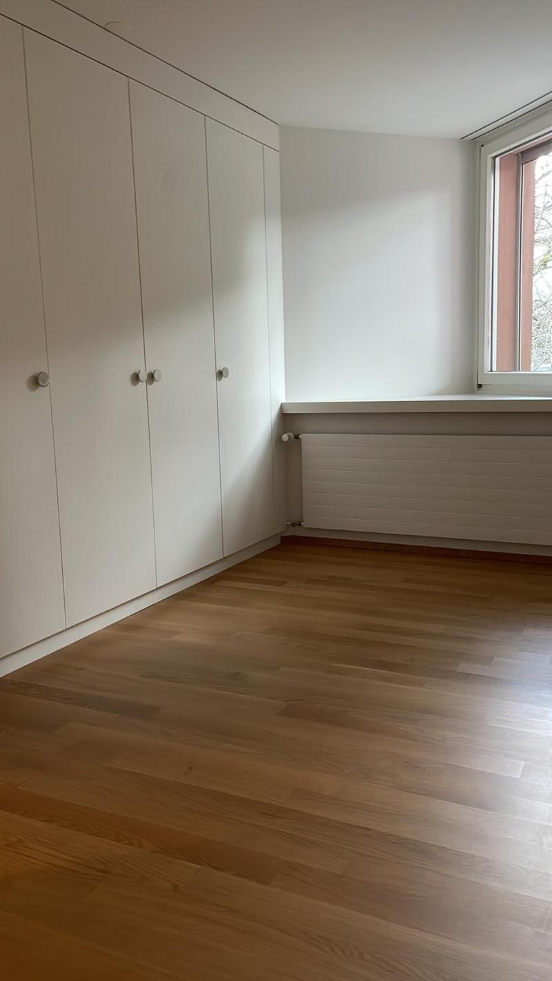 Zimmer mit Einbauschrank