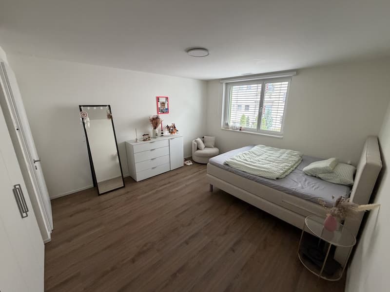 Möbliertes Zimmer zur befristeten Untermiete in Visp (3)