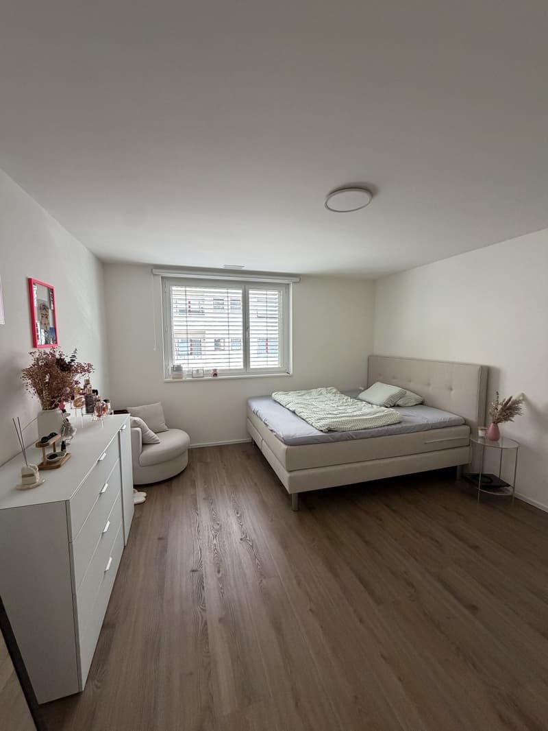 Möbliertes Zimmer zur befristeten Untermiete in Visp (1)