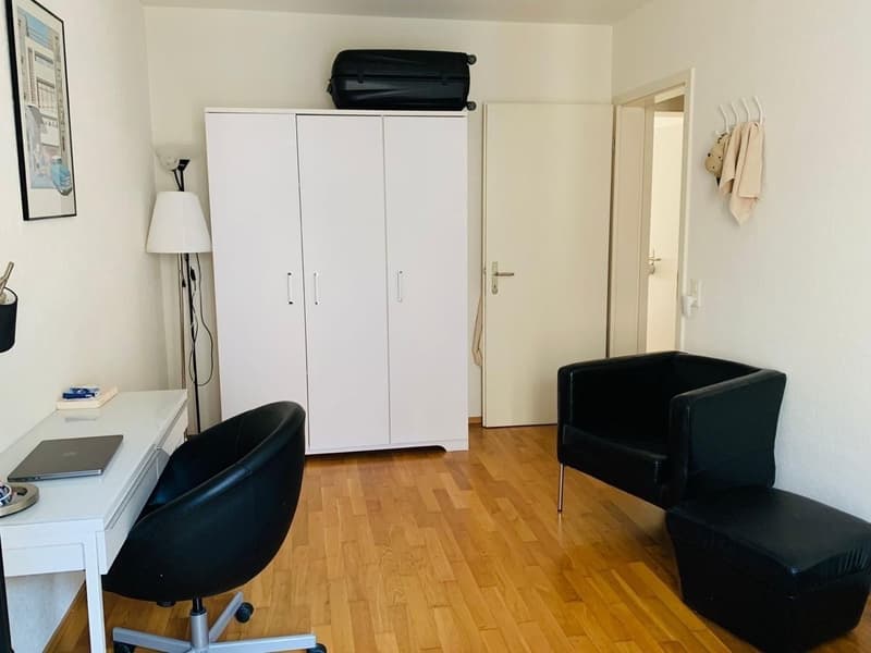 Möbliert & Unbefristet - WG-Zimmer in ZH Wiedikon (3)