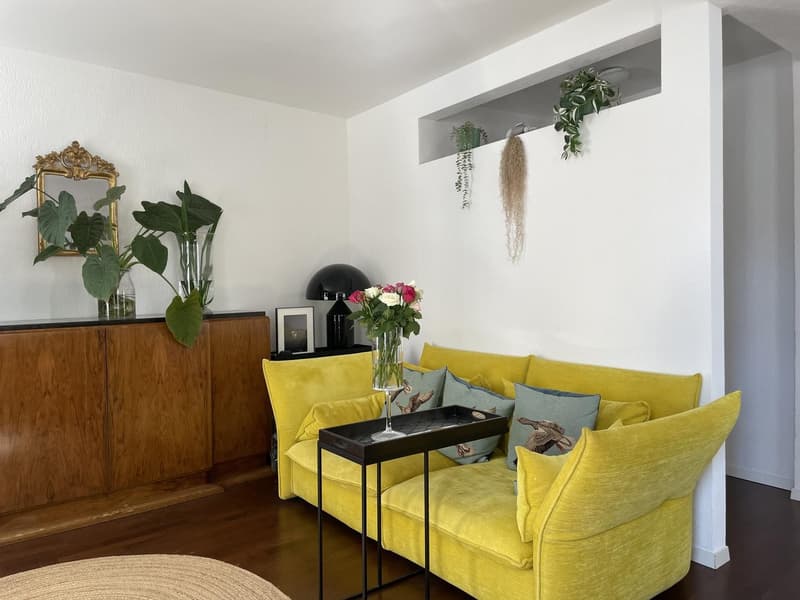 Charming 2.5-Room Apartment in the Heart of Zürich Seefeld (2)