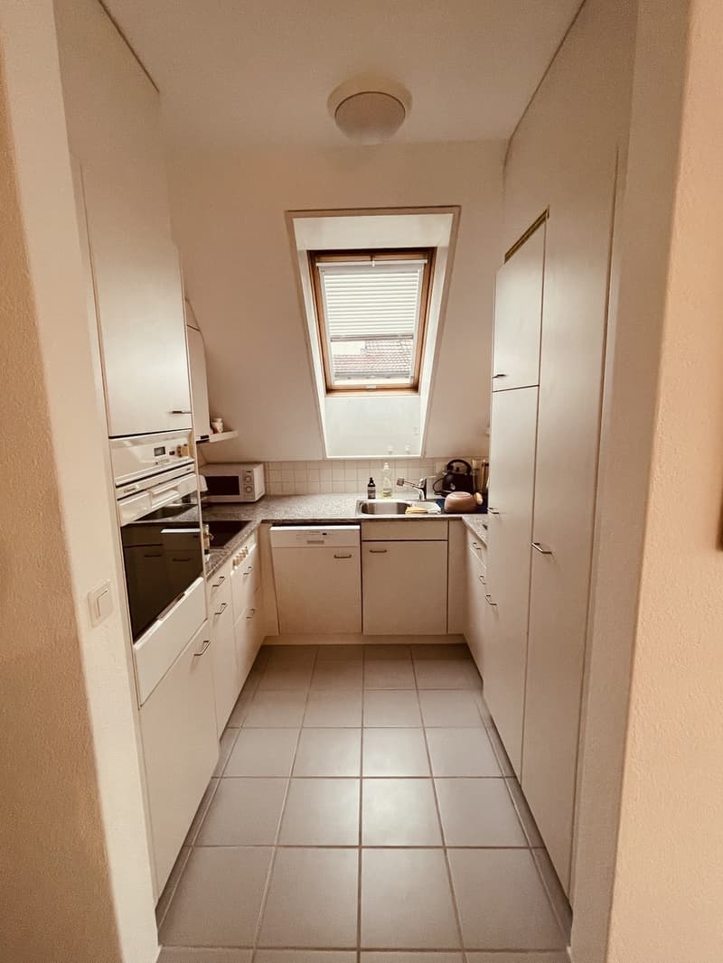 Wunderschöni 2.5 Zimmer Wohnig, befristet (2)