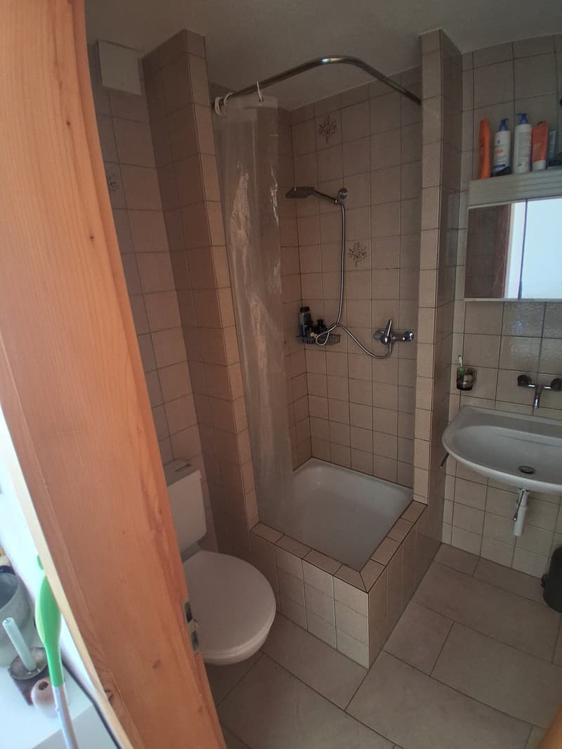 Studio zu vermietet ab 15 Okt (4)